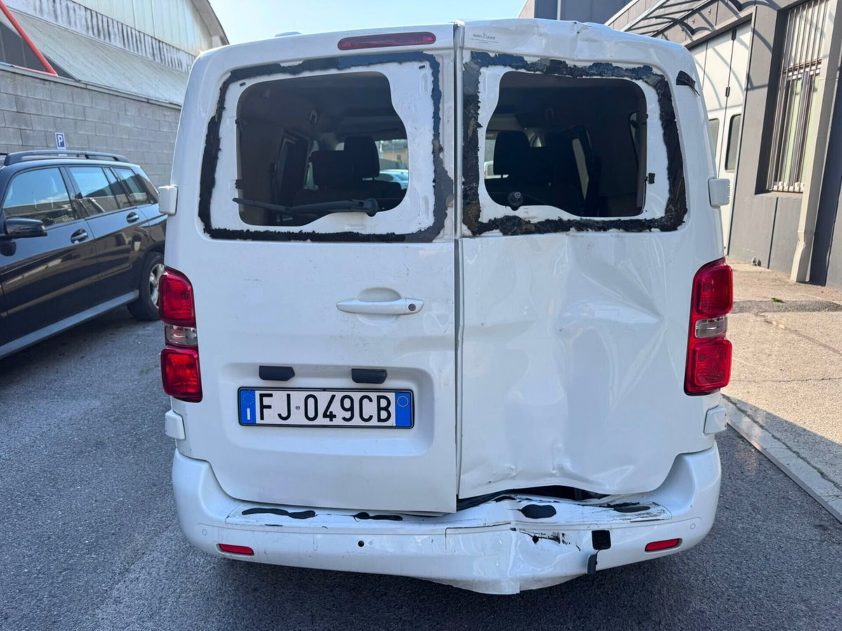 Toyota Proace Verso Verso 1.6D L1 D Lounge (5)