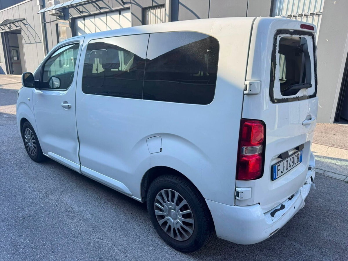 Toyota Proace Verso Verso 1.6D L1 D Lounge (6)