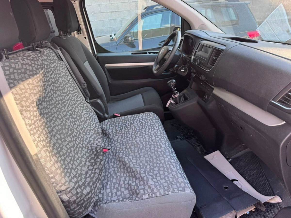 Toyota Proace Verso Verso 1.6D L1 D Lounge (7)