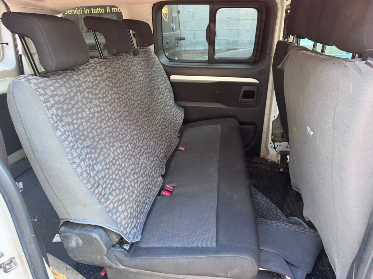 Toyota Proace Verso Verso 1.6D L1 D Lounge (8)
