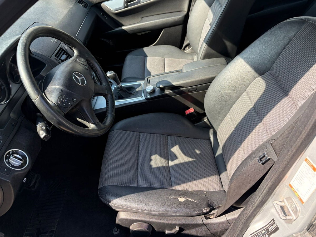 Mercedes-Benz Classe C 200 BlueEFFICIENCY Avantgarde (7)