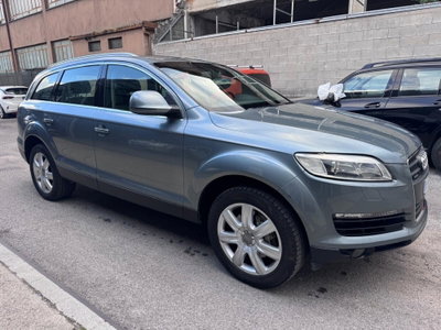 Audi Q7 3.0 V6 TDI 233CV quattro tiptronic (2)