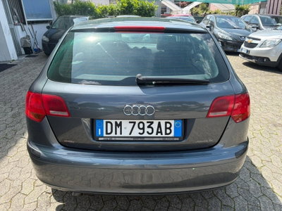 Audi A3 Sportback 2.0 16V TDI Attraction (5)
