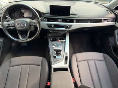 Audi A4 Avant 2.0 TDI 150 CV ultra S tronic Business (13)