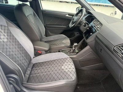 Volkswagen Tiguan 2.0 TDI 150 CV SCR DSG 4MOTION R-Line (10)