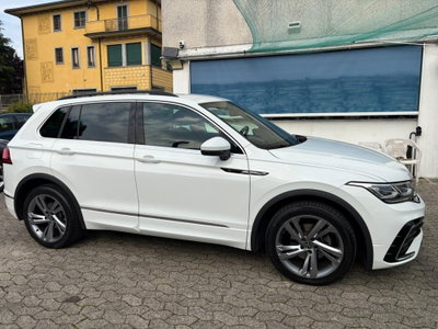 Volkswagen Tiguan 2.0 TDI 150 CV SCR DSG 4MOTION R-Line (3)