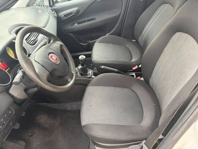 Fiat Punto 1.3 MJT II S&S 85 CV 5 porte ECO Street (7)