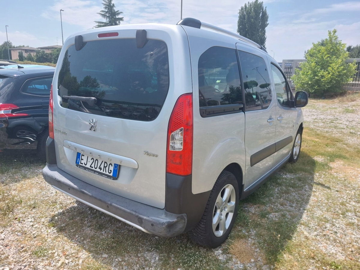 Peugeot Partner 1.6 HDi 112CV Outdoor (4)
