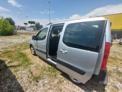 Peugeot Partner 1.6 HDi 112CV Outdoor (8)