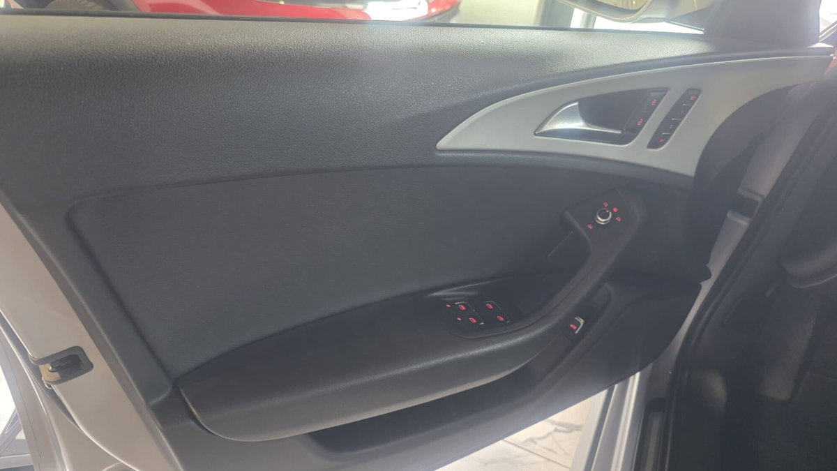 Audi A6 Avant 2.0 TDI 190 CV ultra S tronic Business (13)