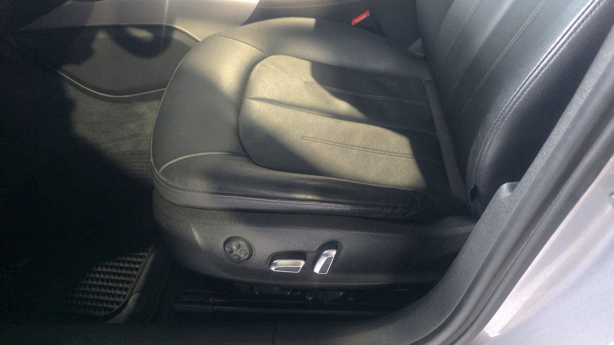 Audi A6 Avant 2.0 TDI 190 CV ultra S tronic Business (17)