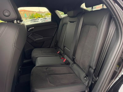 Audi Q3 Sportback 35 TDI quattro S tronic S line edition (15)