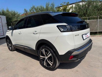 Peugeot 3008 BlueHDi 130 S&S EAT8 GT Pack (4)