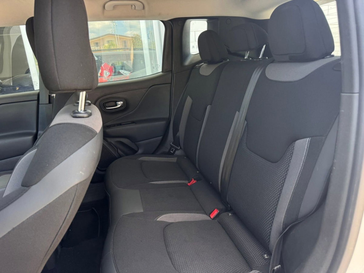Jeep Renegade 1.6 Mjt 130 CV Limited (12)