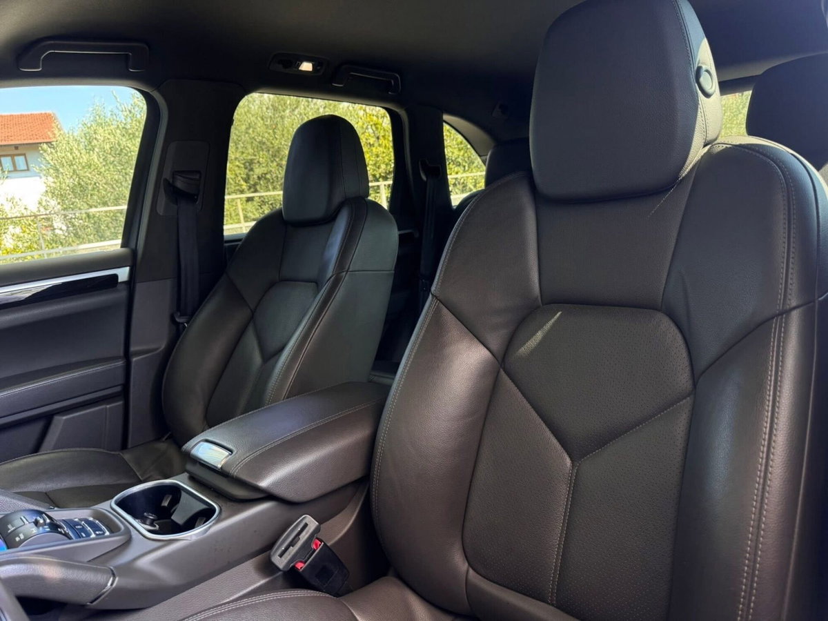 Porsche Cayenne 3.0 Diesel (9)