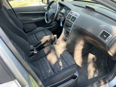 Peugeot 307 HDi 5p. XS (8)