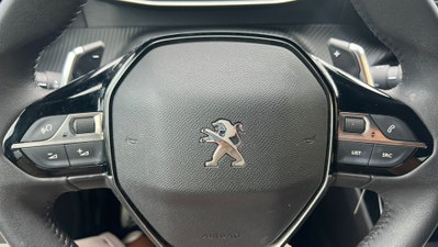 Peugeot 2008 BlueHDi 130 S&S EAT8 Allure Pack (16)