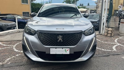 Peugeot 2008 BlueHDi 130 S&S EAT8 Allure Pack (2)