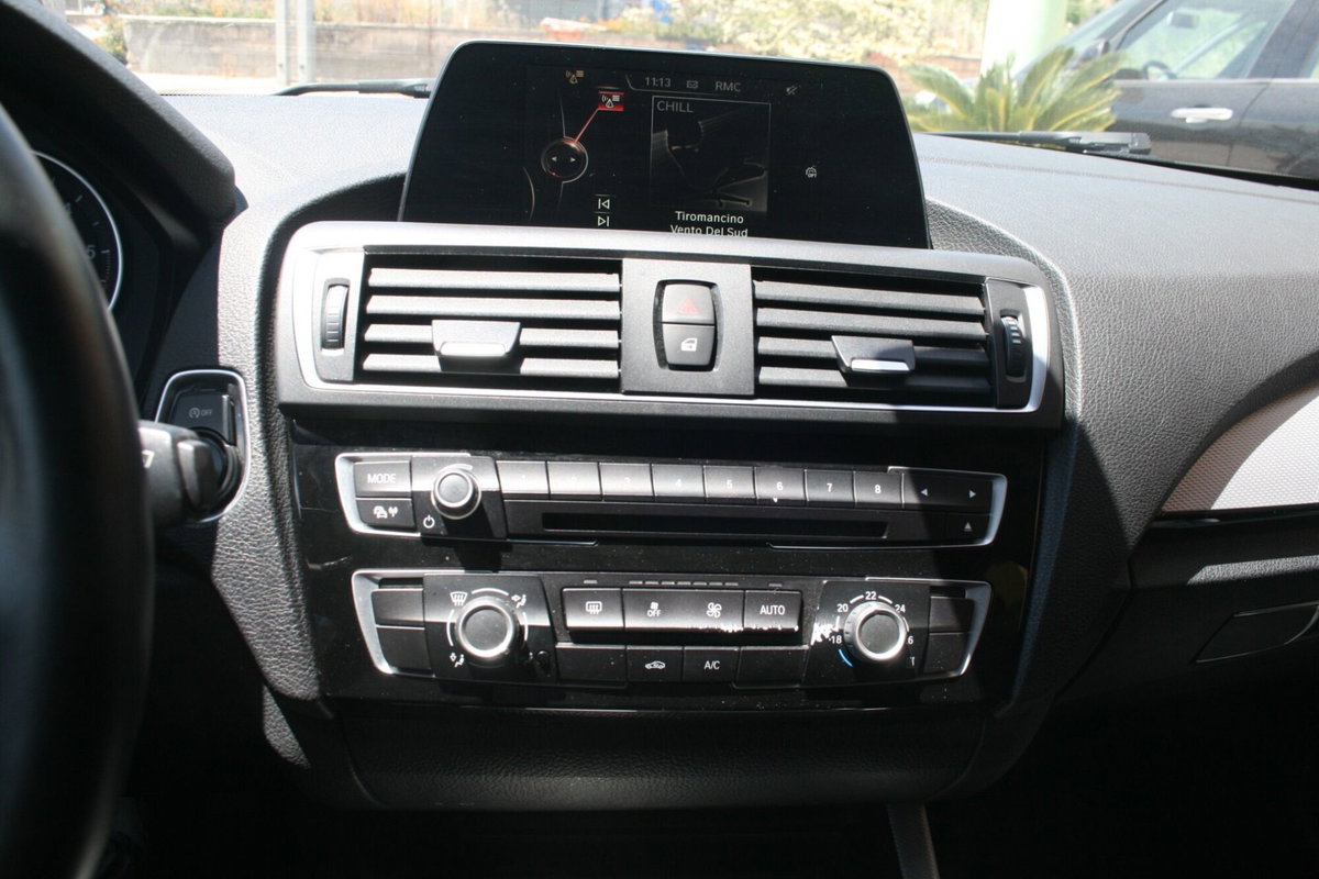 BMW Serie 1 116d 2.0 116CV cat 5 porte Attiva DPF (11)