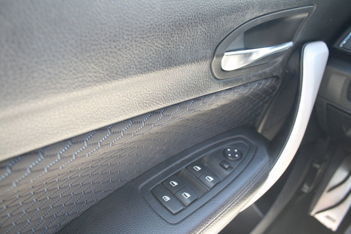 BMW Serie 1 116d 2.0 116CV cat 5 porte Attiva DPF (14)