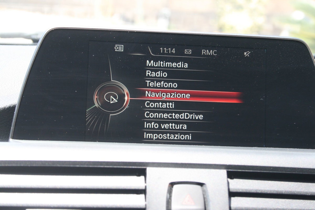 BMW Serie 1 116d 2.0 116CV cat 5 porte Attiva DPF (16)