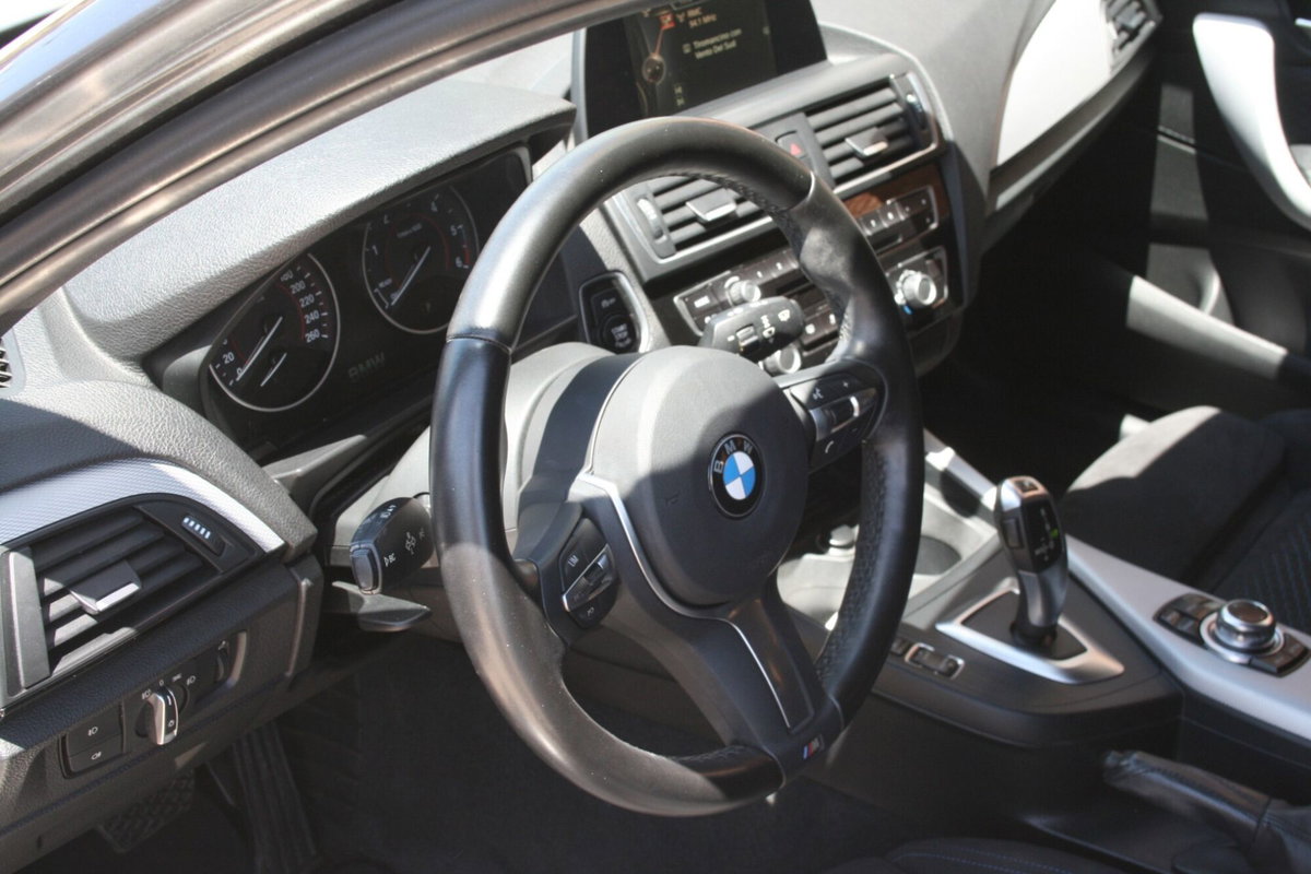 BMW Serie 1 116d 2.0 116CV cat 5 porte Attiva DPF (8)