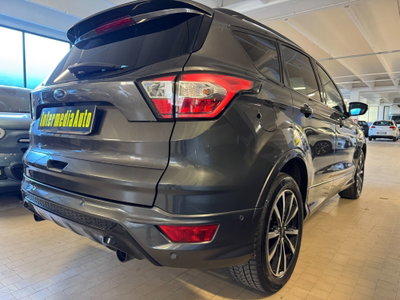 Ford Kuga 1.5 TDCI 120 CV S&S 2WD ST-Line (7)