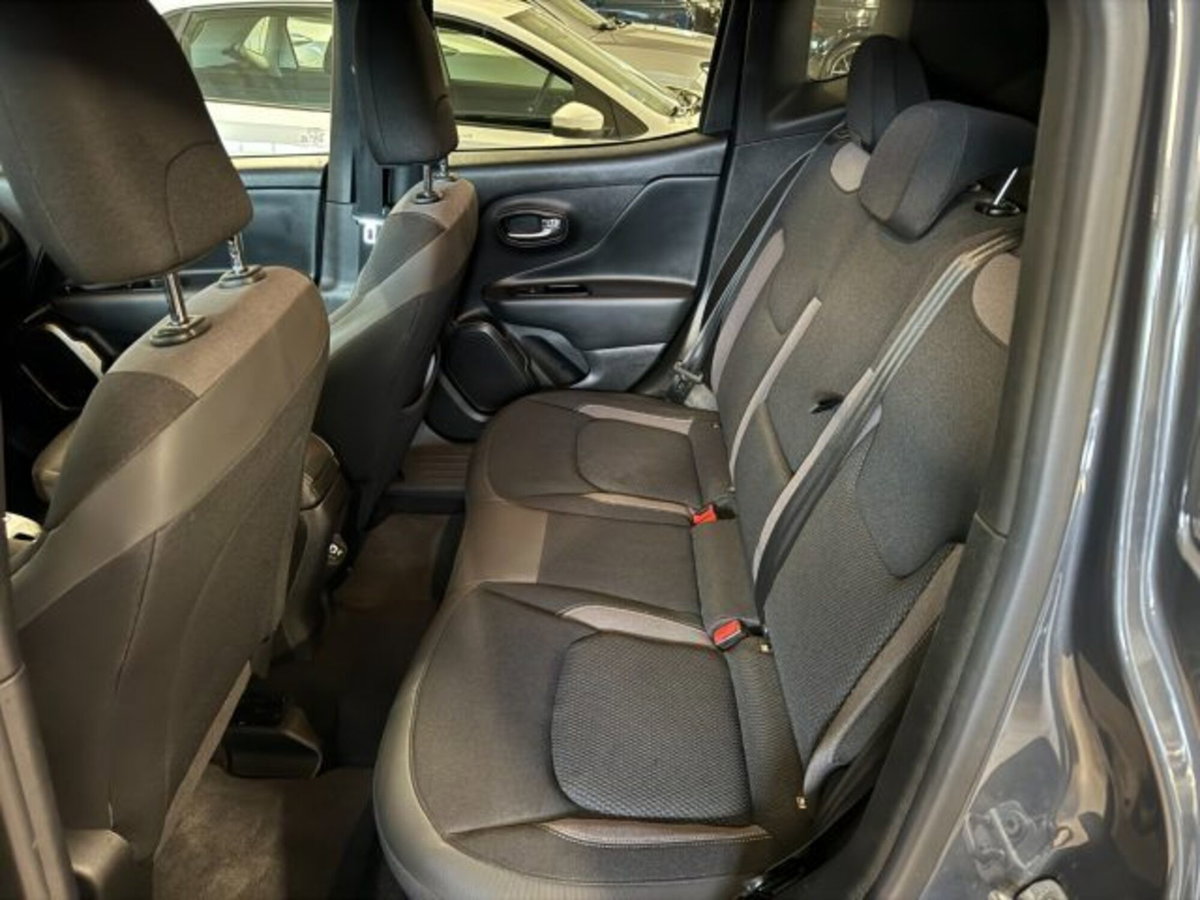 Jeep Renegade 1.5 Turbo T4 MHEV Limited (10)