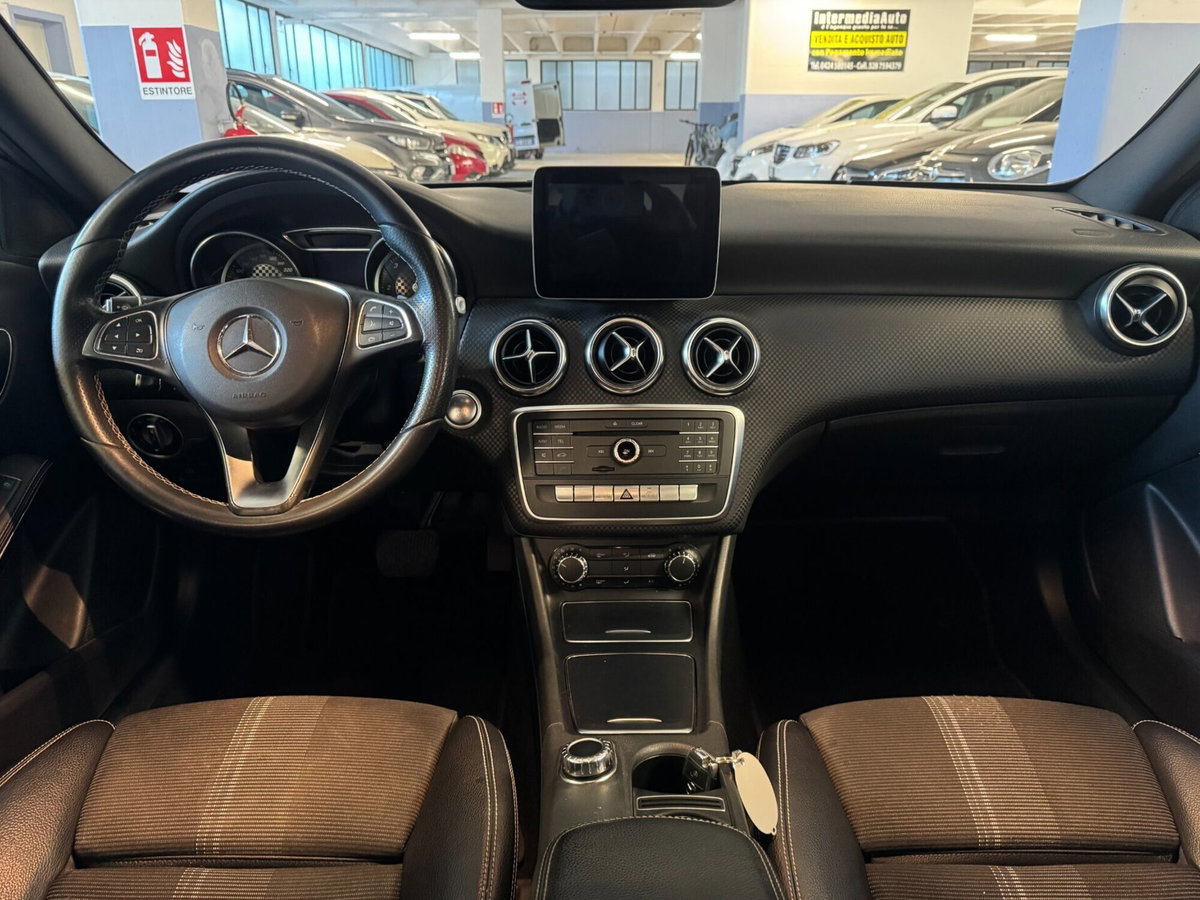 Mercedes-Benz Classe A 180 d Automatic Sport (7)