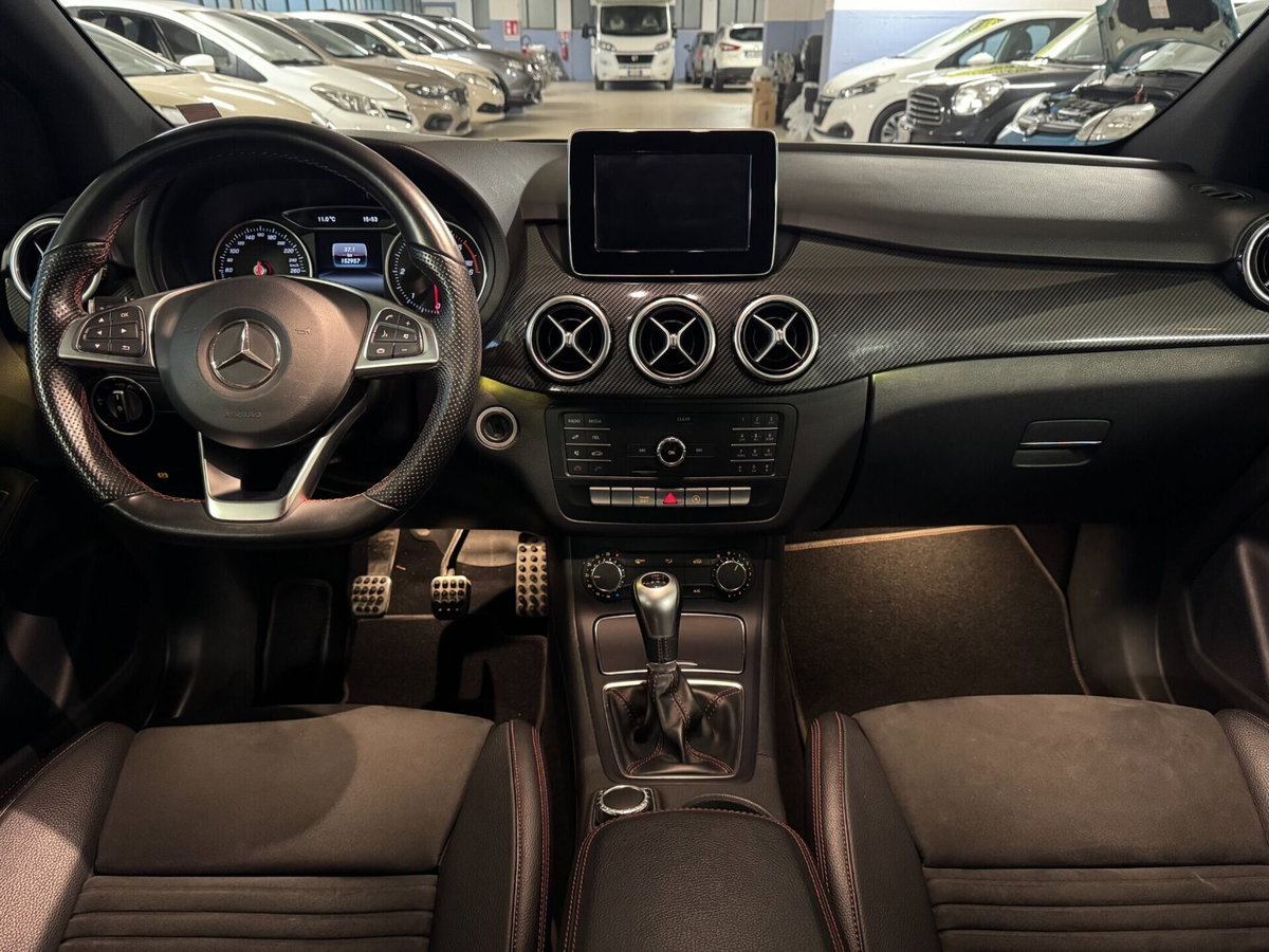 Mercedes-Benz Classe B 180 d Premium (9)