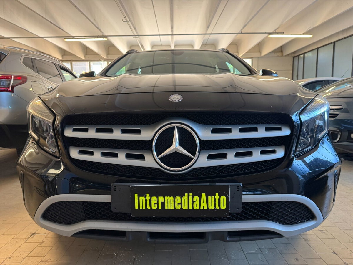 Mercedes-Benz GLA SUV 180 d Automatic Executive (2)