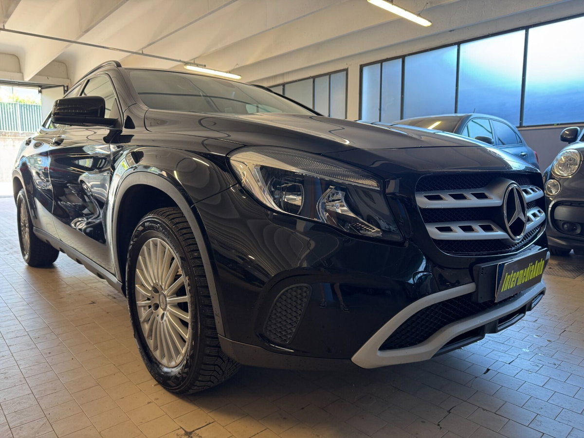 Mercedes-Benz GLA SUV 180 d Automatic Executive (3)