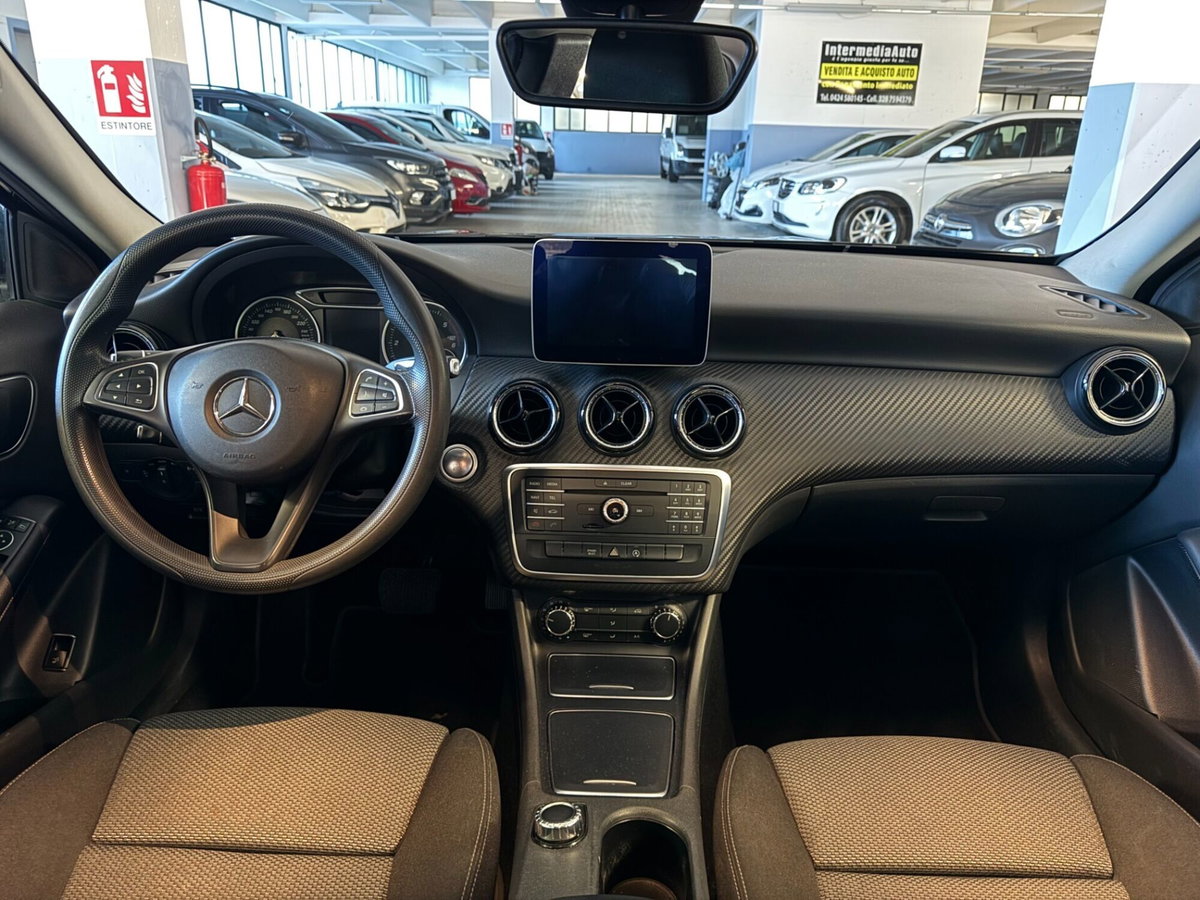 Mercedes-Benz GLA SUV 180 d Automatic Executive (8)