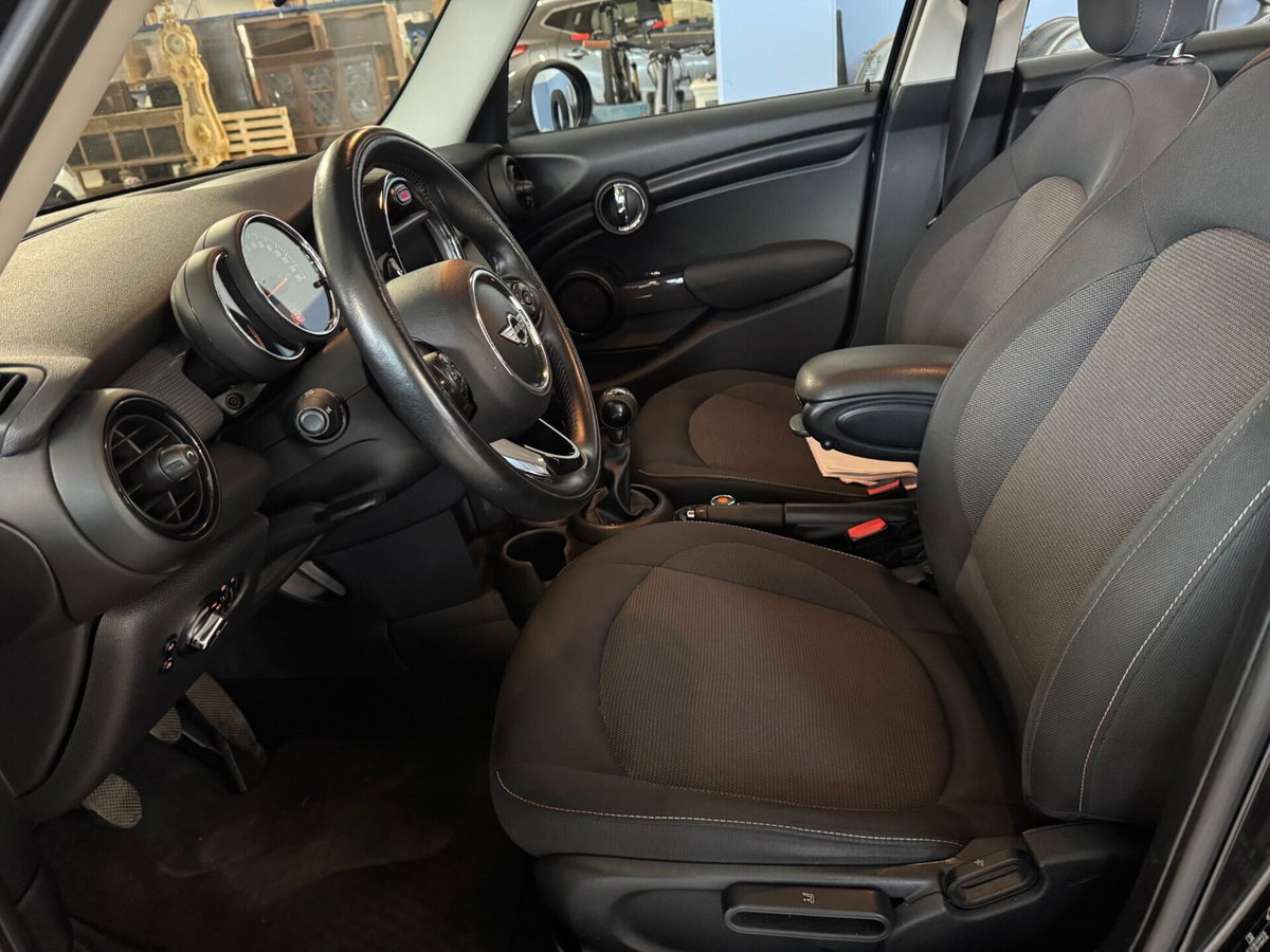 MINI Mini 1.5 Cooper D Boost 5 porte (10)