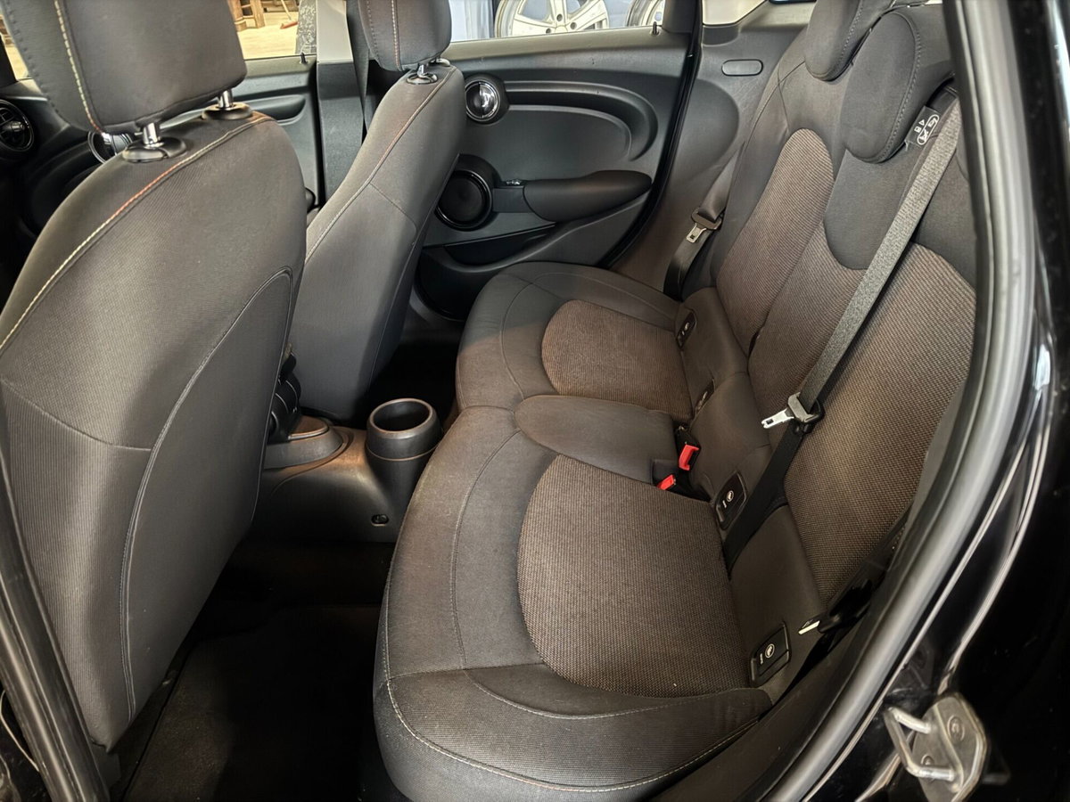 MINI Mini 1.5 Cooper D Boost 5 porte (11)