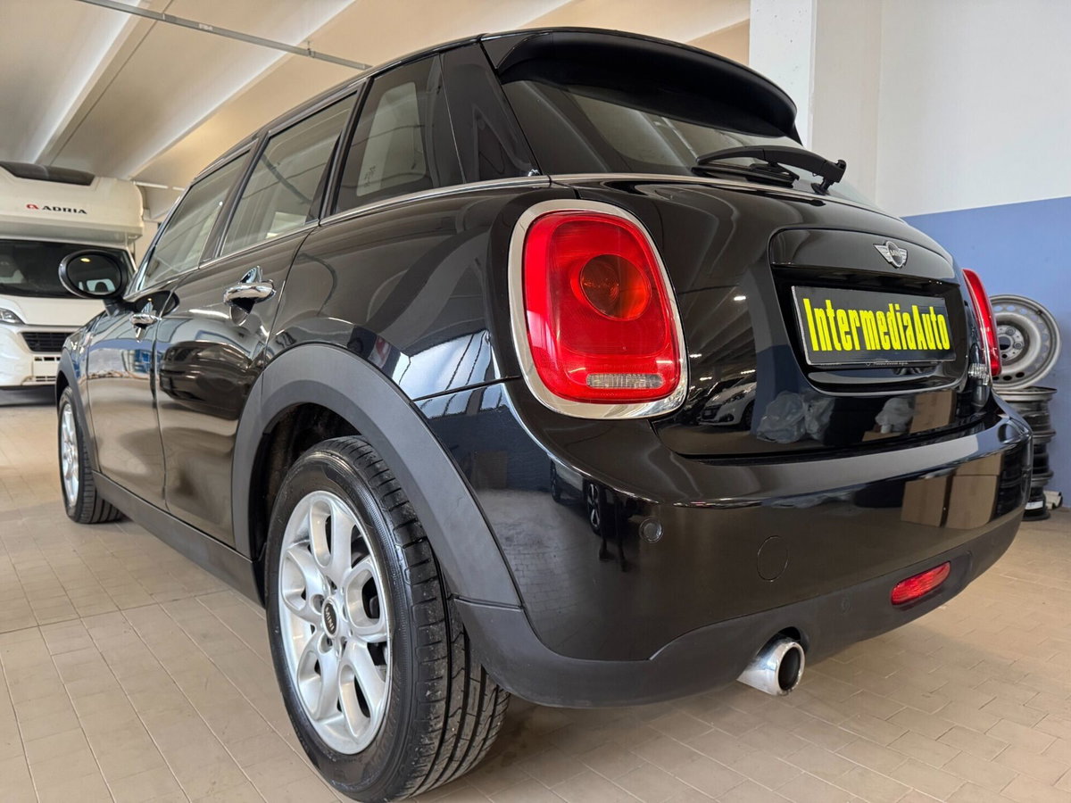 MINI Mini 1.5 Cooper D Boost 5 porte (6)