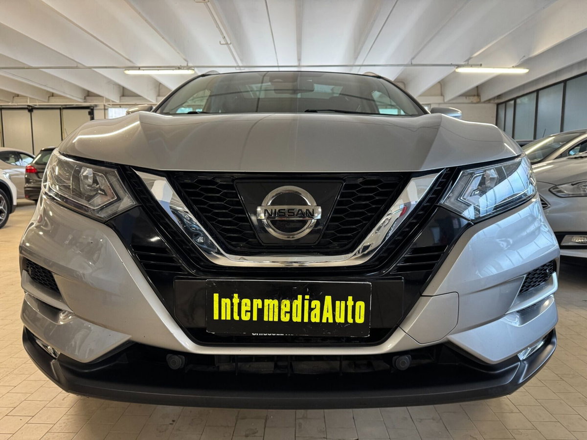 Nissan Qashqai 1.6 dCi 2WD N-Connecta (2)