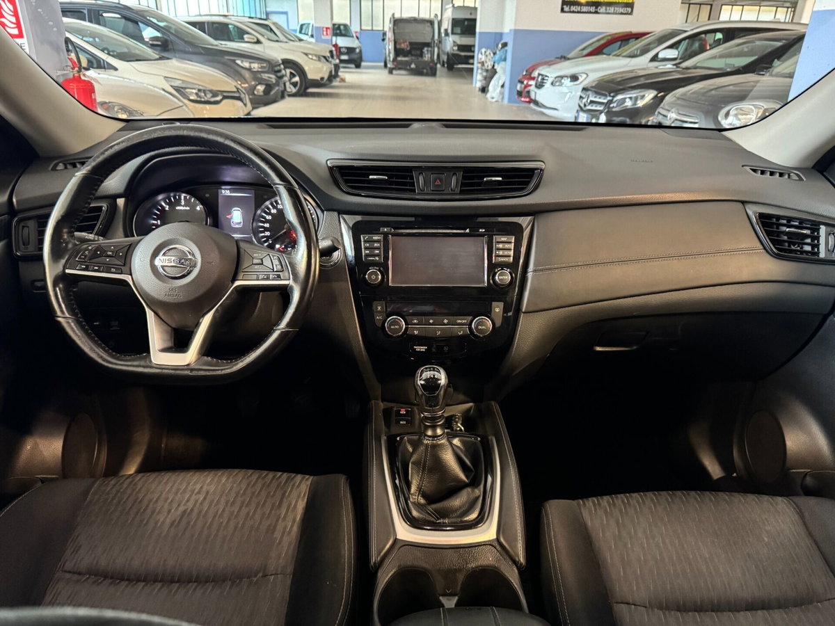 Nissan X-Trail 1.6 dCi 2WD N-Connecta (9)