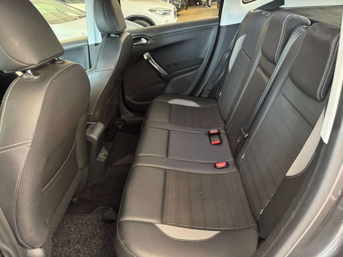 Peugeot 2008 100 Allure (8)