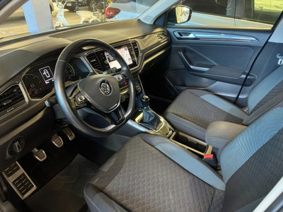 Volkswagen T-Roc 1.6 TDI SCR Style BlueMotion Technology (9)