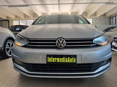Volkswagen Touran 1.6 TDI Highline BlueMotion Technology (2)