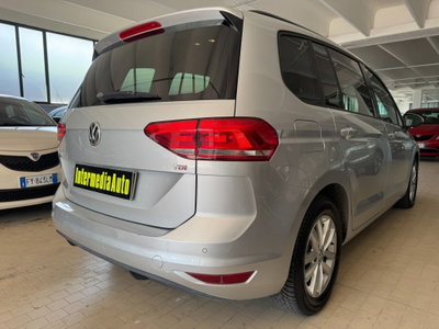 Volkswagen Touran 1.6 TDI Highline BlueMotion Technology (5)