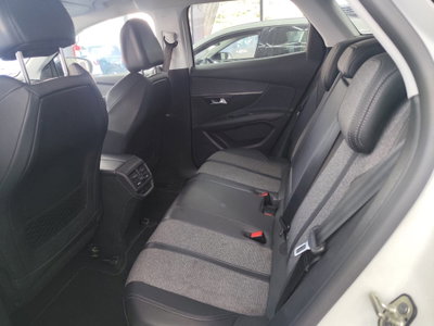 Peugeot 3008 BlueHDi 130 S&S Allure (10)