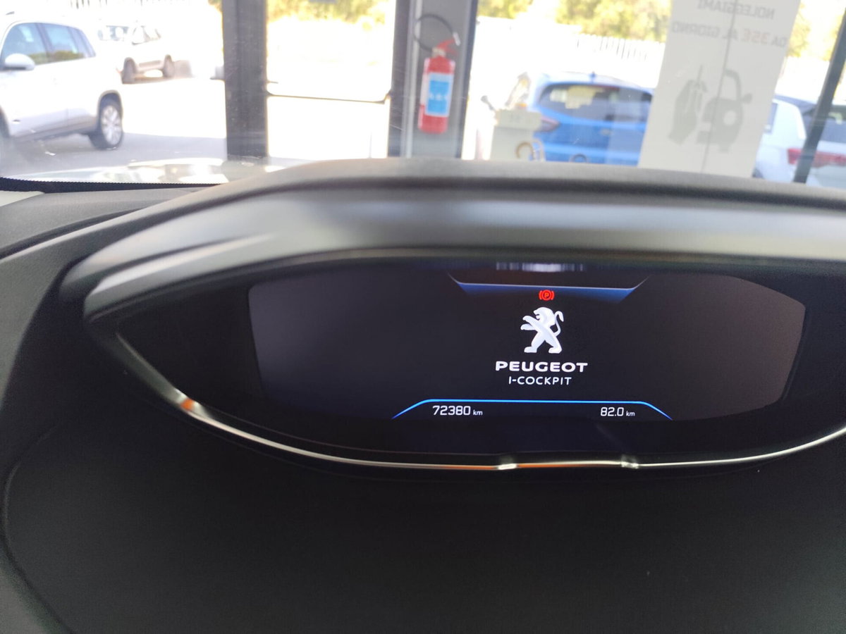 Peugeot 3008 BlueHDi 130 S&S Allure (6)