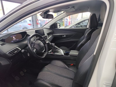 Peugeot 3008 BlueHDi 130 S&S Allure (7)