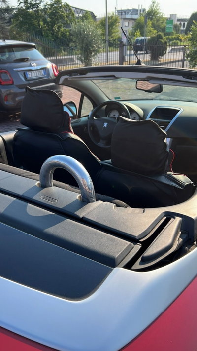 Peugeot 207 Cabrio VTi 120CV CC aut. Féline (7)