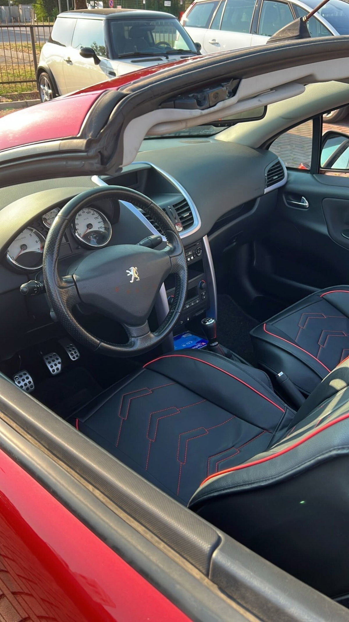 Peugeot 207 Cabrio VTi 120CV CC aut. Féline (9)