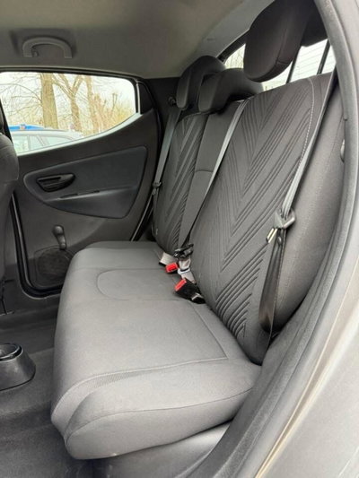 Lancia Ypsilon 1.0 FireFly 5 porte S&S Hybrid Gold Plus (11)