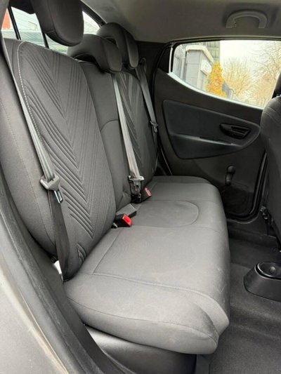 Lancia Ypsilon 1.0 FireFly 5 porte S&S Hybrid Gold Plus (12)
