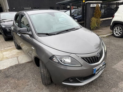 Lancia Ypsilon 1.0 FireFly 5 porte S&S Hybrid Gold Plus (7)